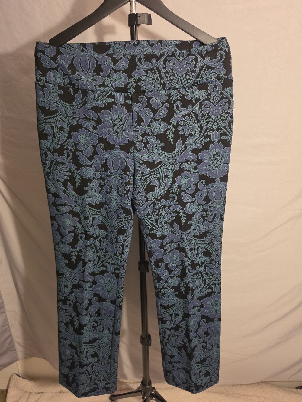 Soft Surroundings Black Pants with Blue Floral Pattern - Straight Leg